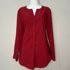 Dalia Wine Red button-up shirt with a relaxed fit size M